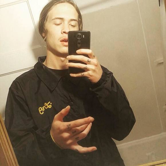 Meet your Posher, Zachariah - Picture 1 of 1